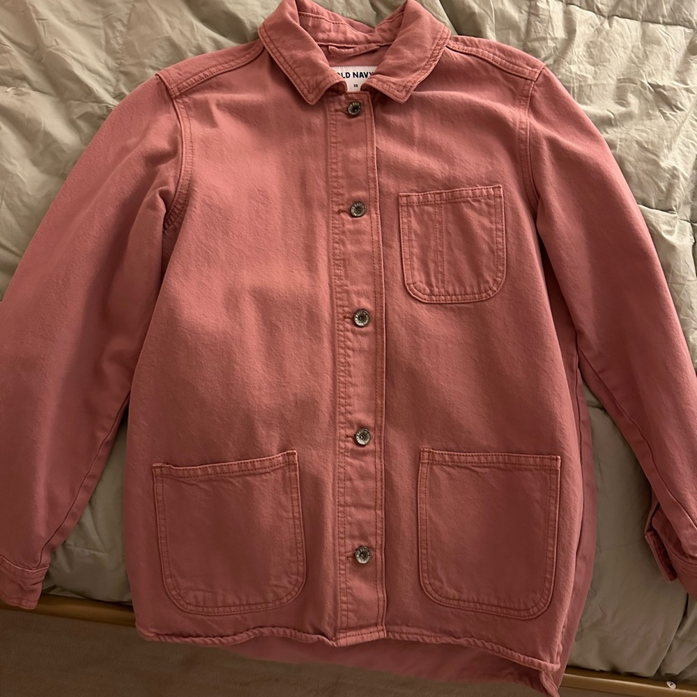 Pink size XS but fits way bigger, never worn.